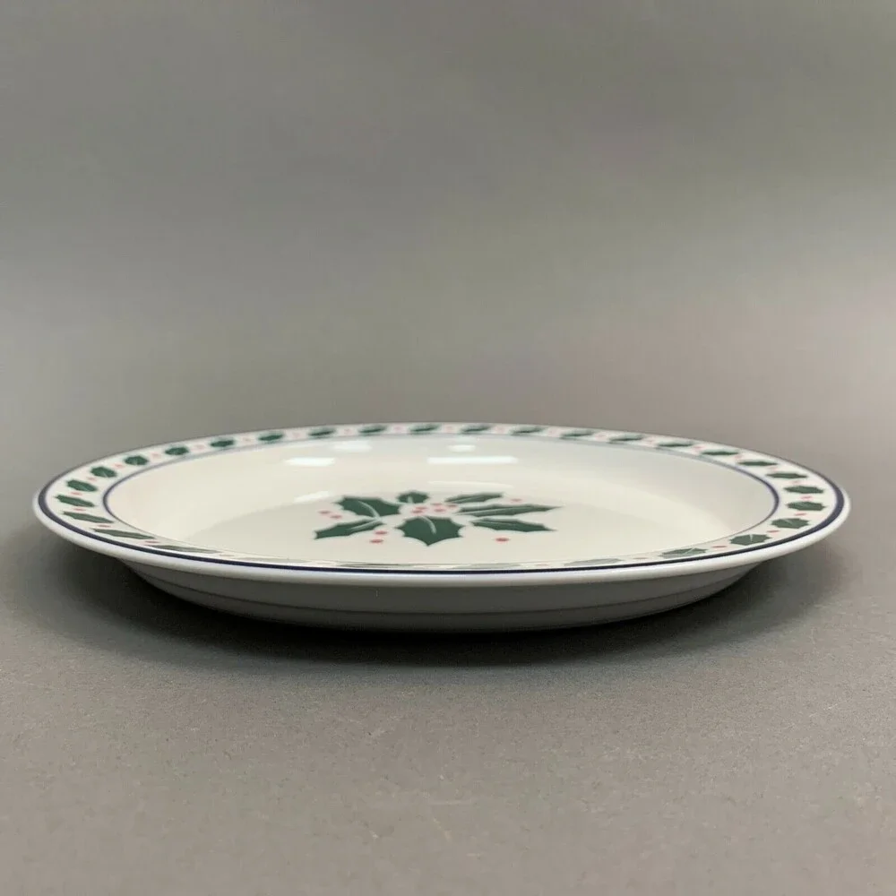 Dansk Bistro Plate White Green Blue Red Holly Berries‎ 8 3/4